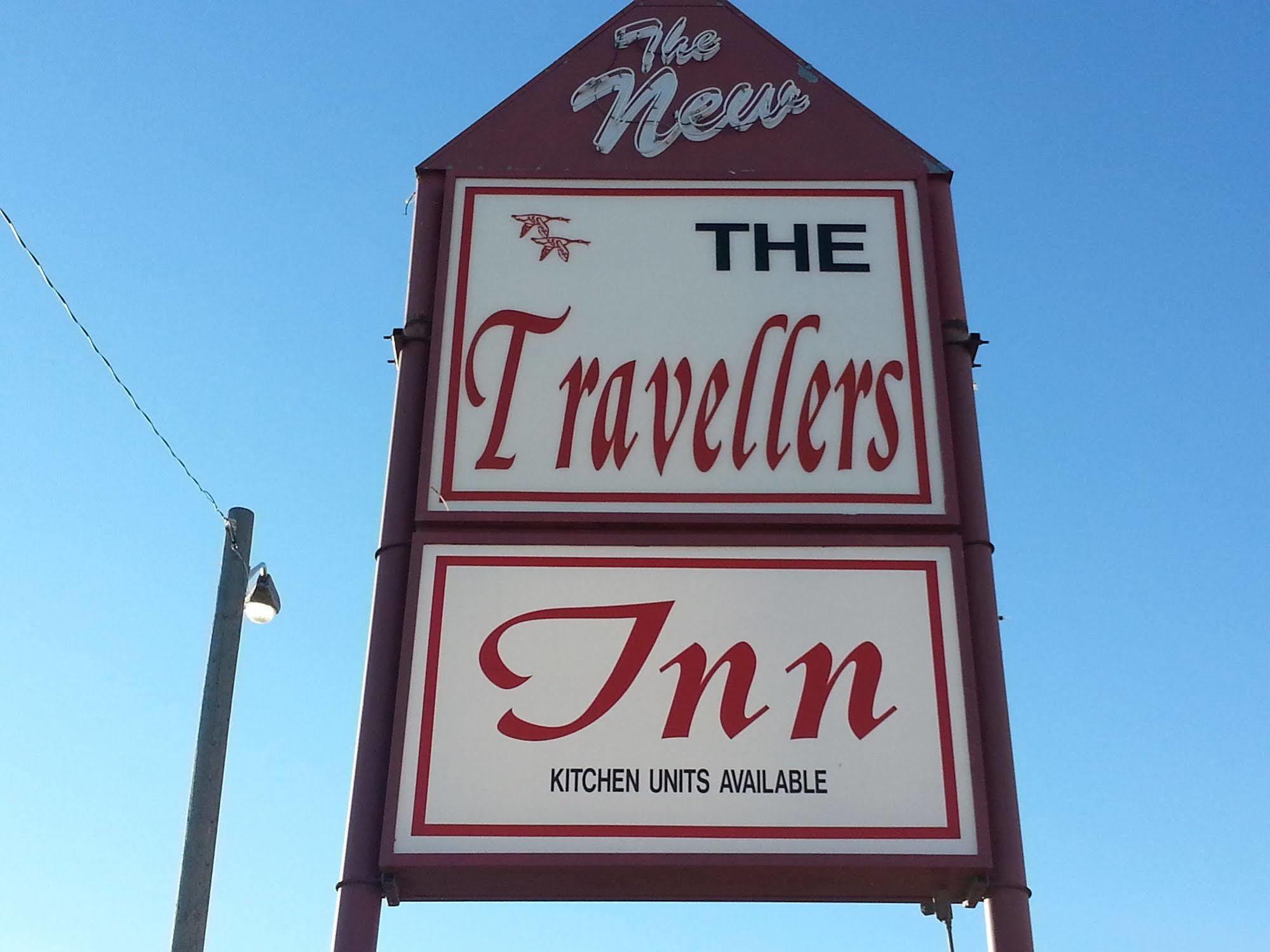 Traveller'S Inn Dawson Creek Exterior photo